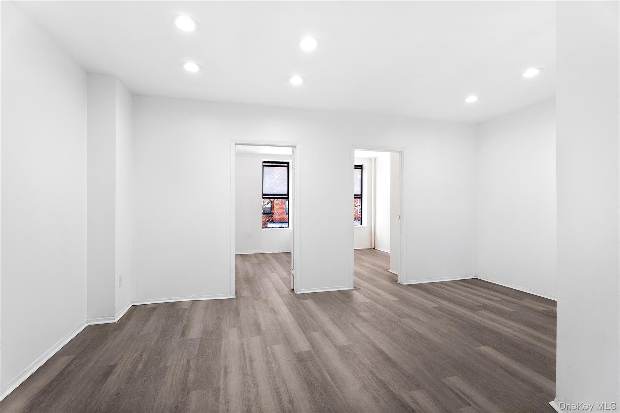 246 E 51st Street, Unit 7 photo 3