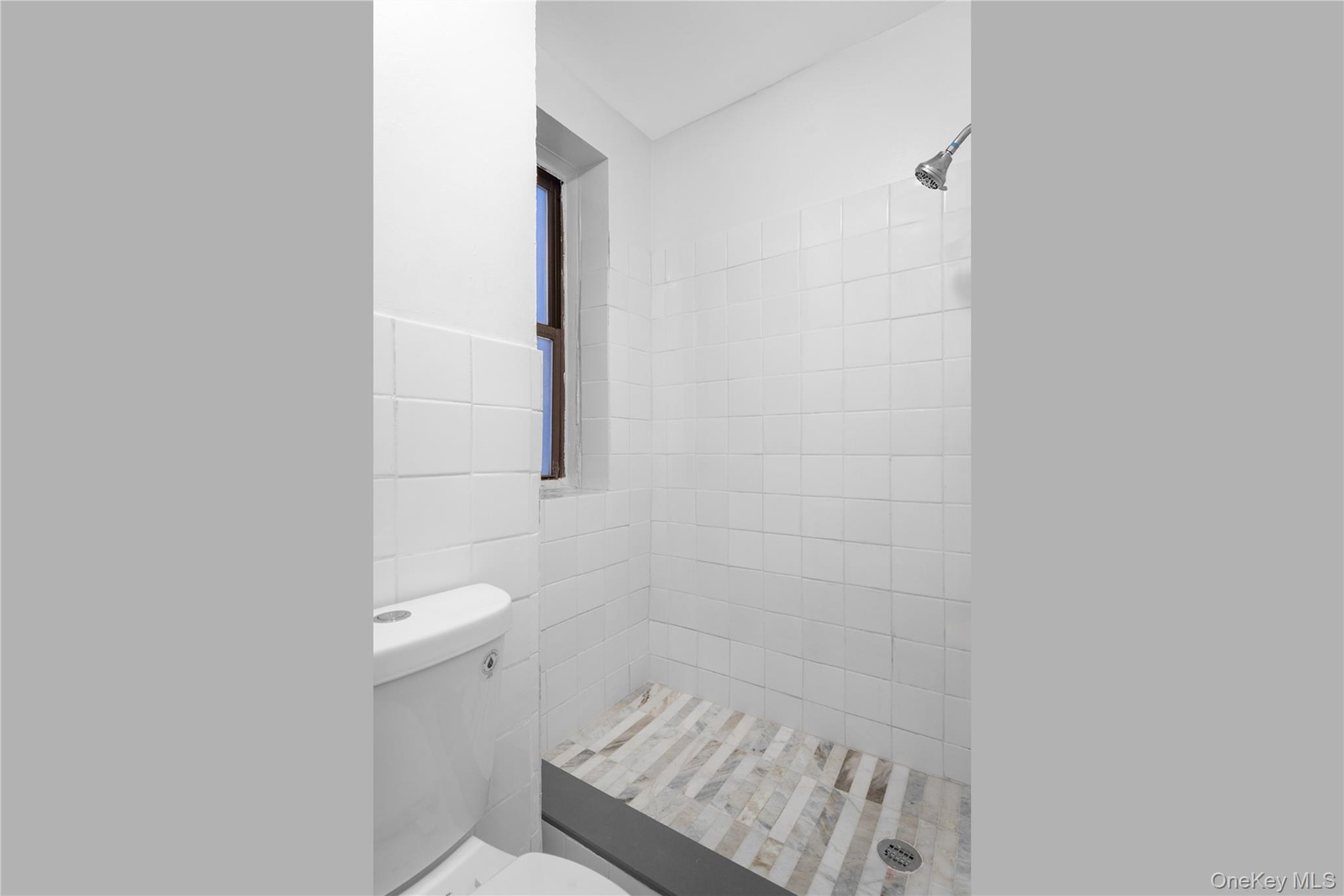 246 E 51st Street, Unit 7 photo 9