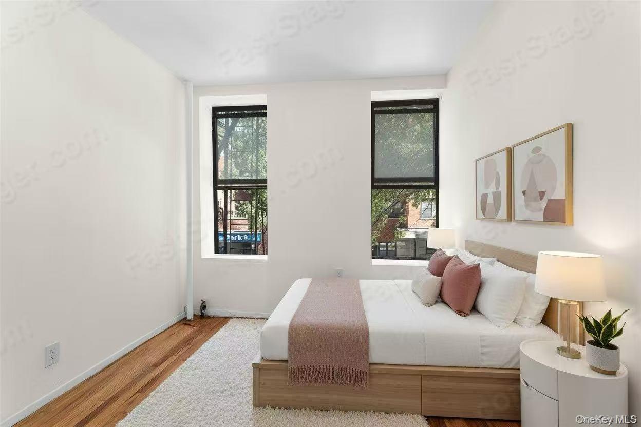 246 E 51st Street, Unit 7 photo 2