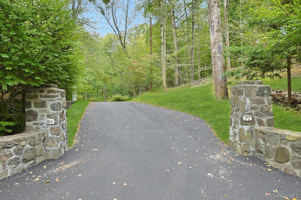 81 Montrose Station Road – For Sale