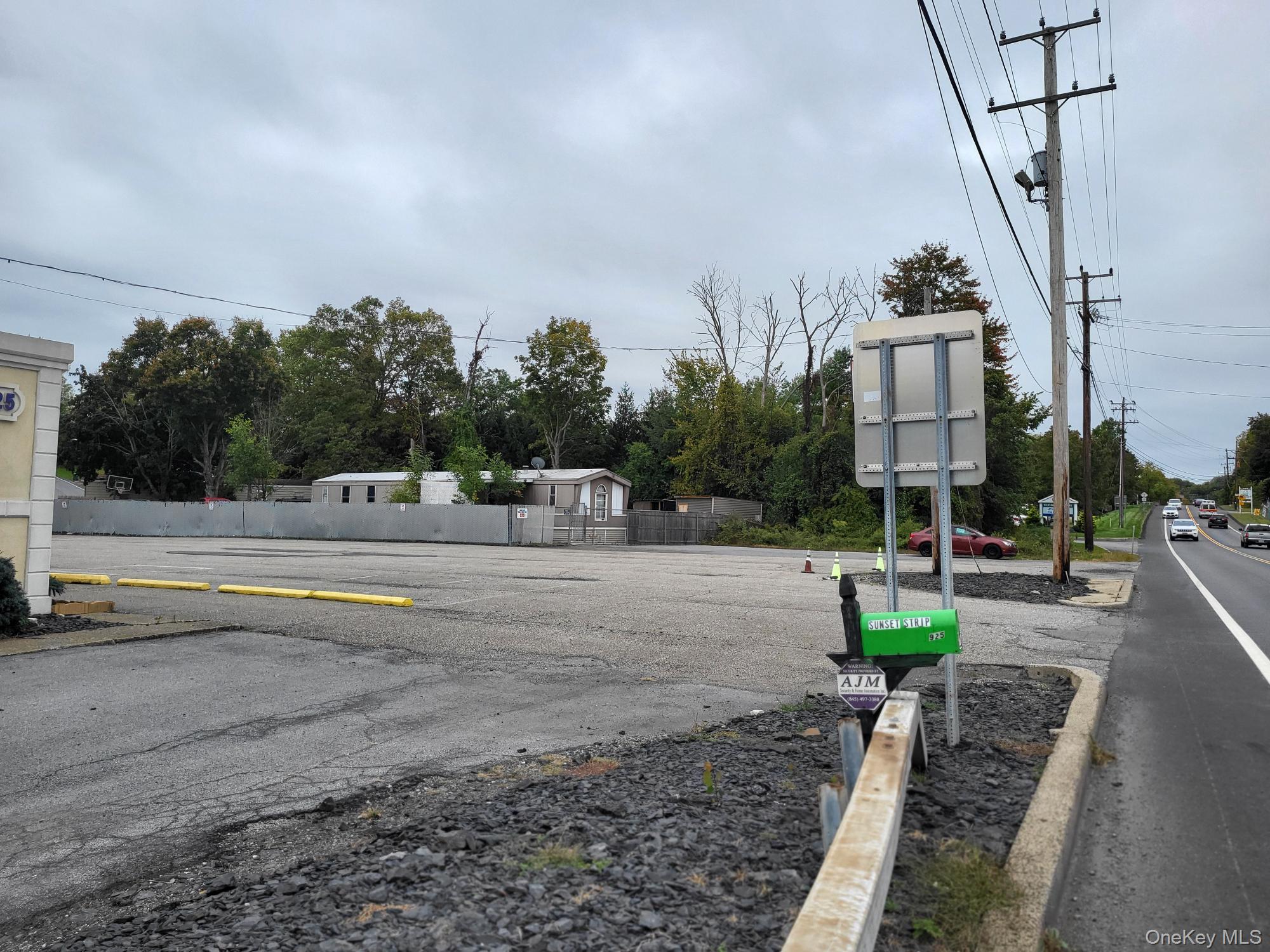 929 Little Britain Road – For Sale photo 6