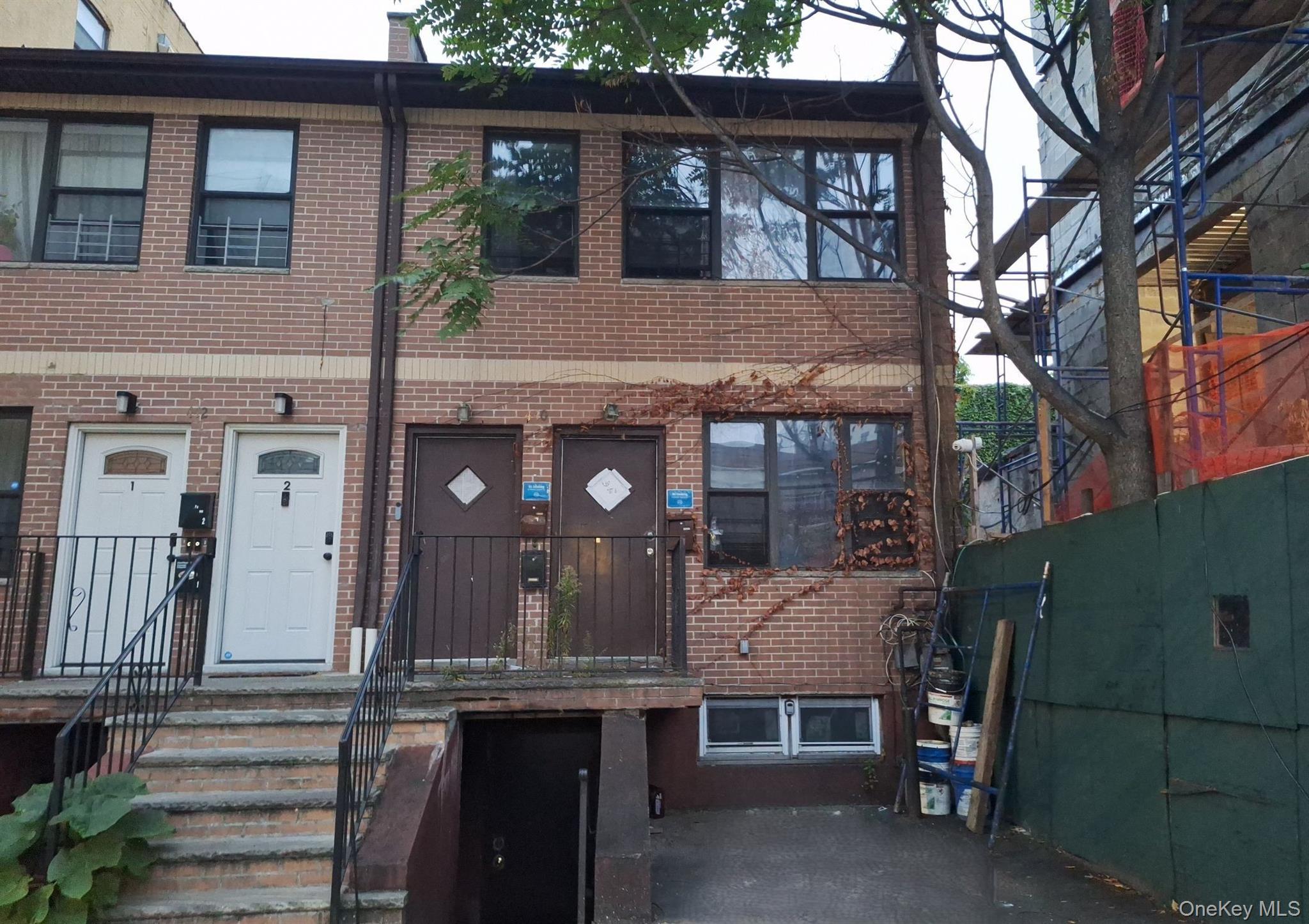 440 Blake Avenue – For Sale photo 3