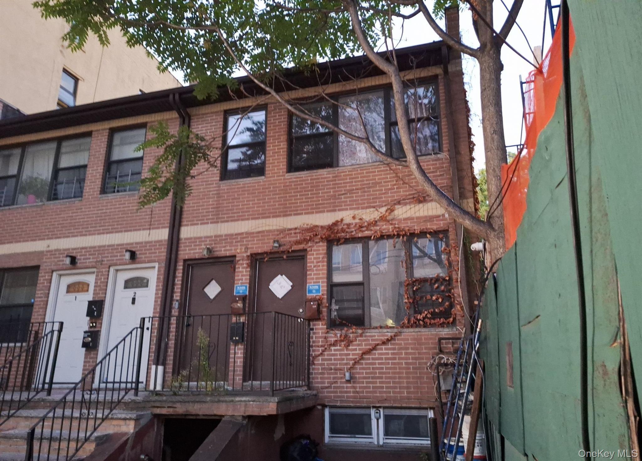 440 Blake Avenue – For Sale