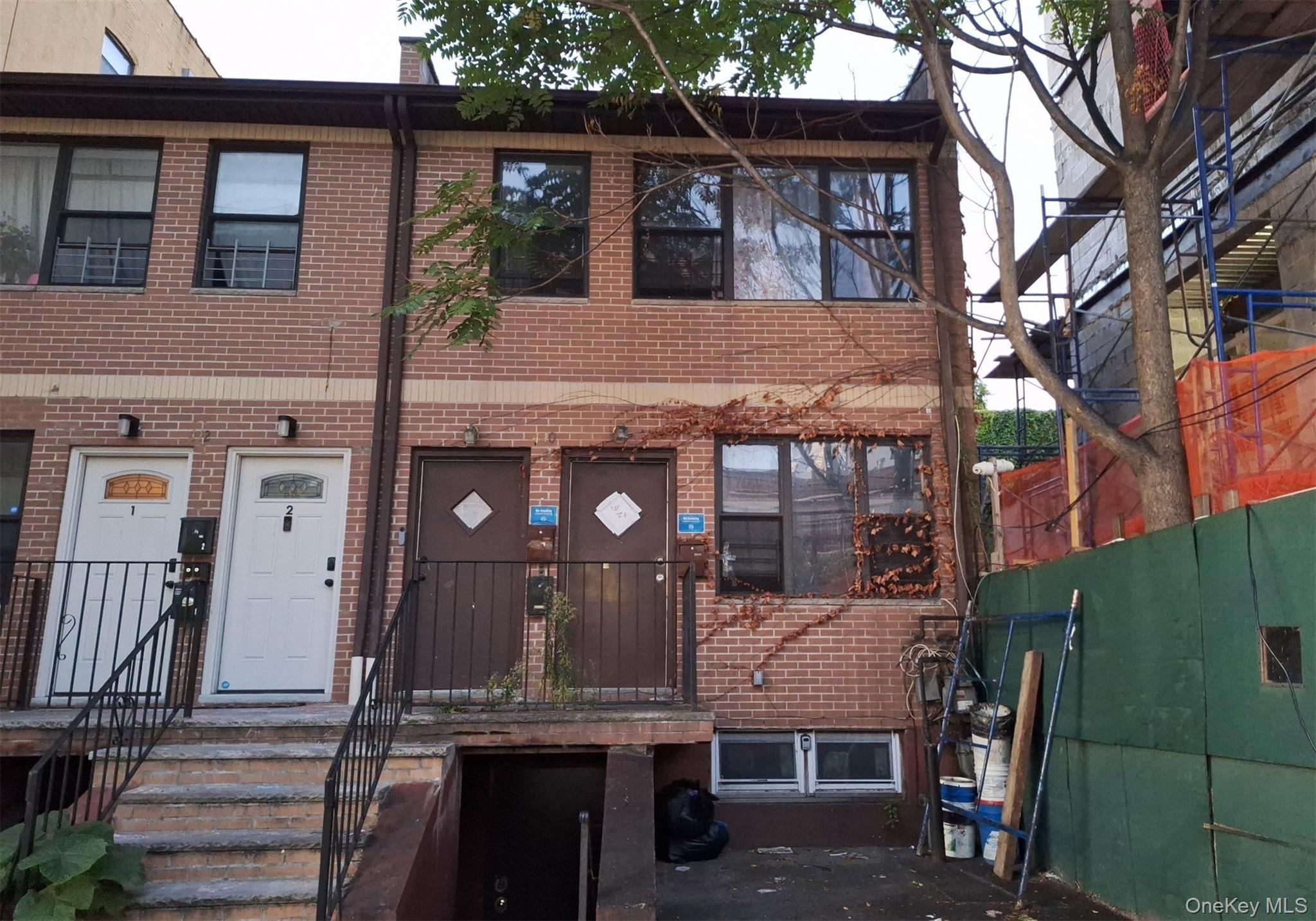 440 Blake Avenue – For Sale photo 2