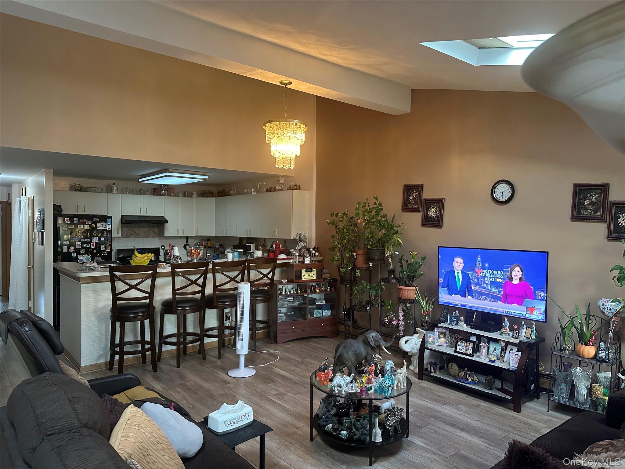 1091 E 72nd Street, Unit 20 photo 3
