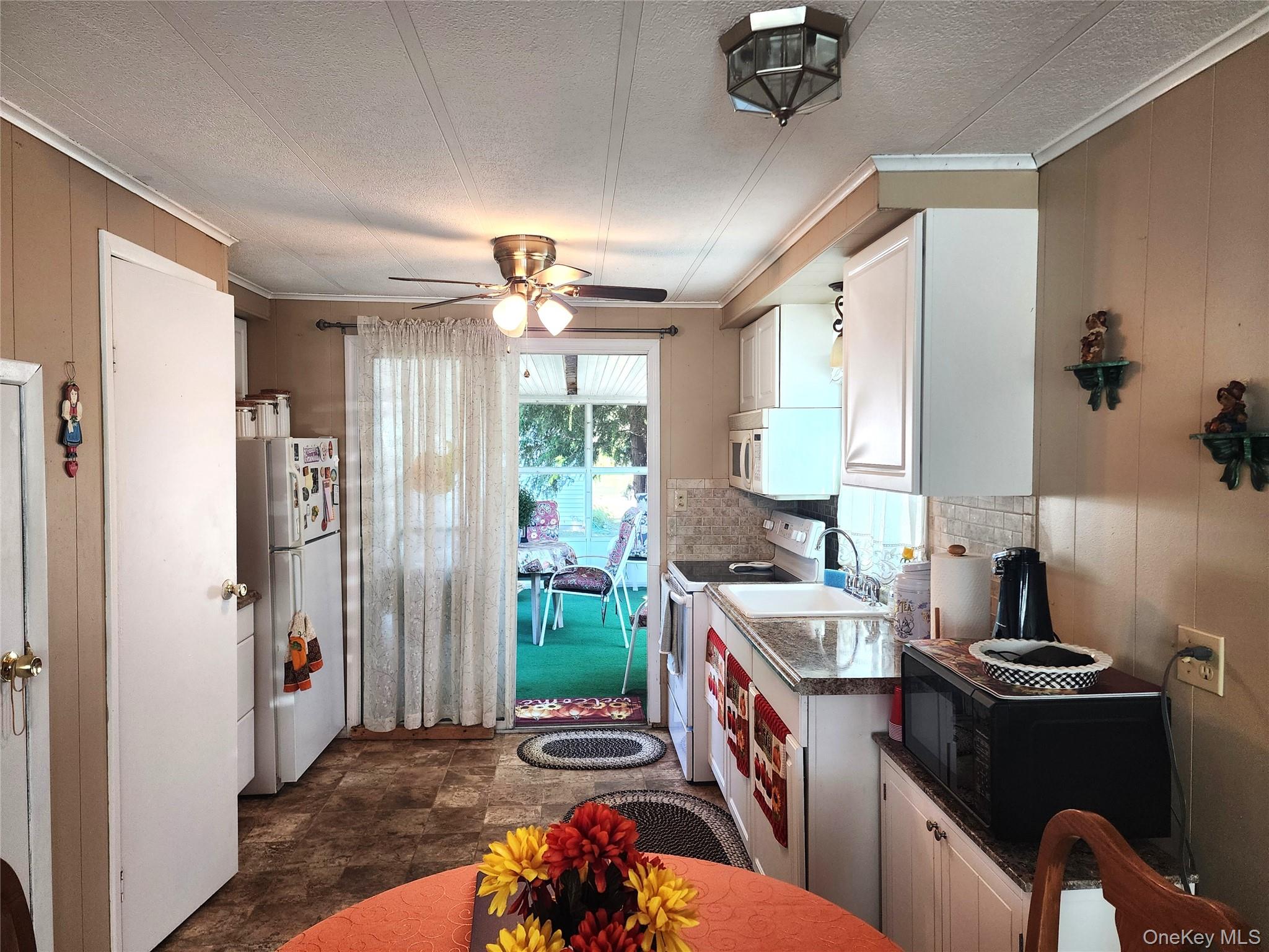38B Village Circle S – For Sale photo 6