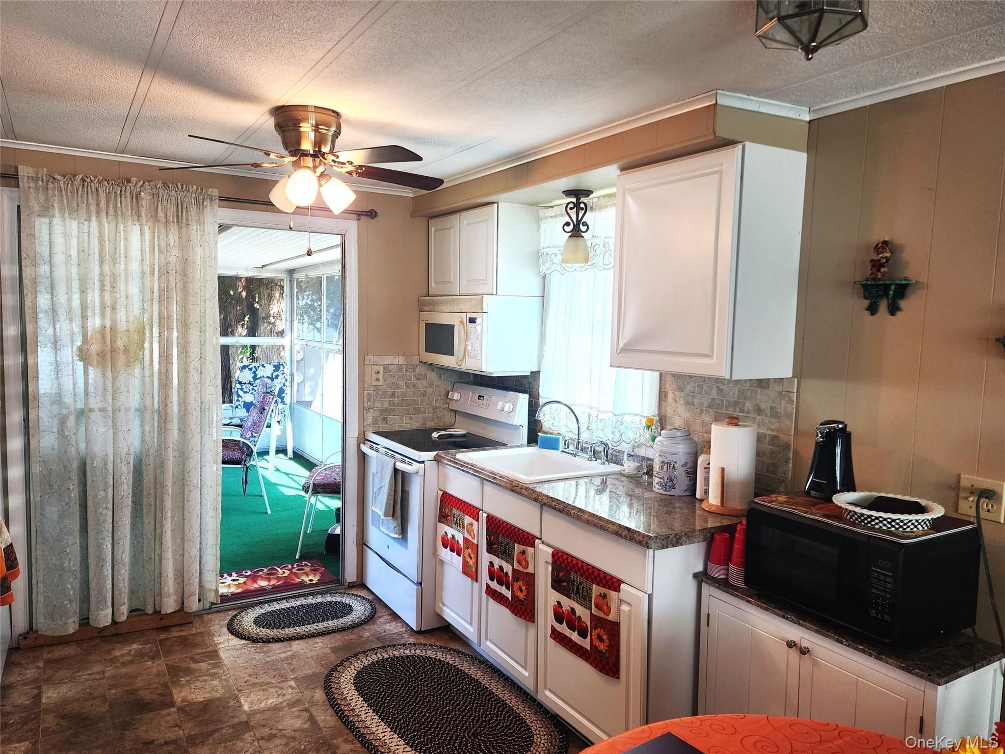 38B Village Circle S – For Sale photo 8