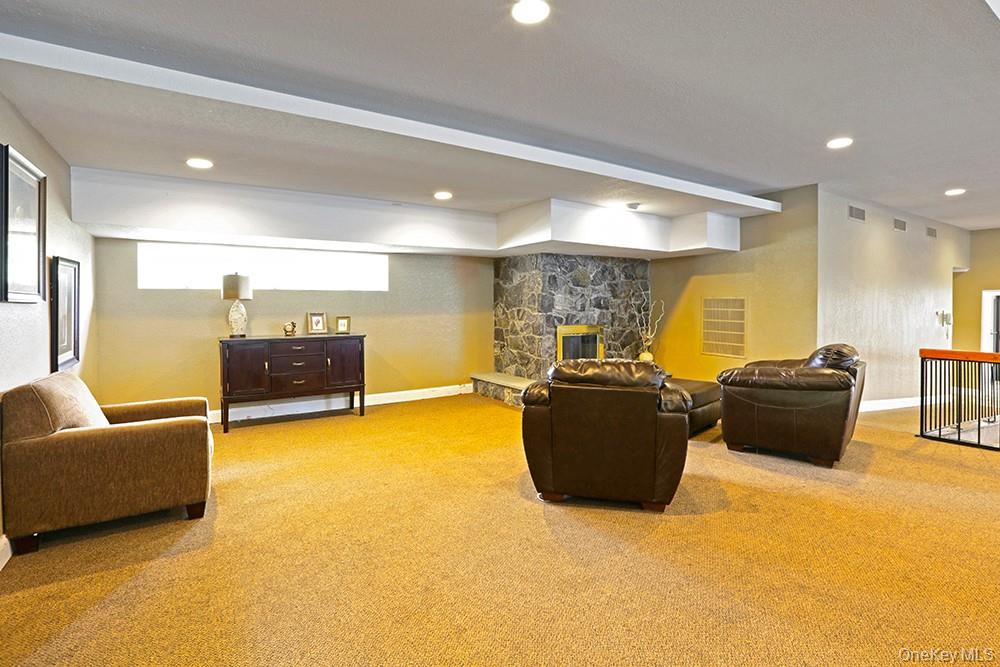 38B Village Circle S – For Sale photo 22