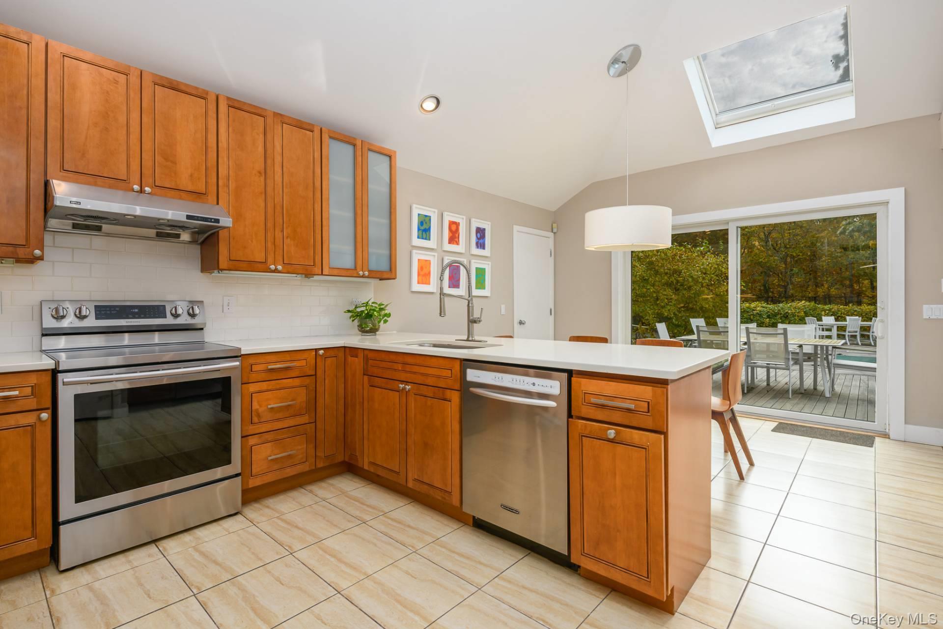 15 Fox Hollow Drive – For Rent photo 7
