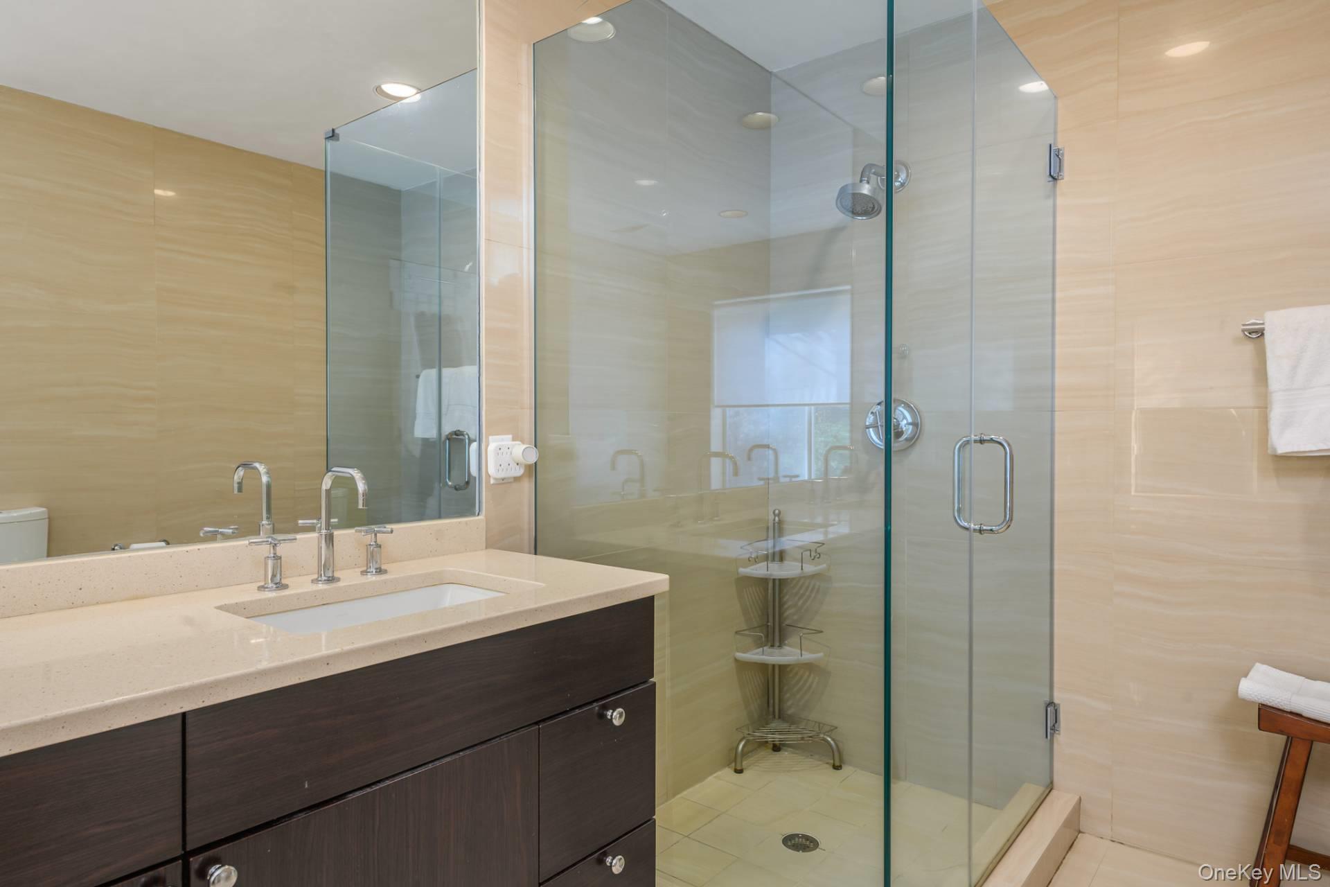 15 Fox Hollow Drive – For Rent photo 12