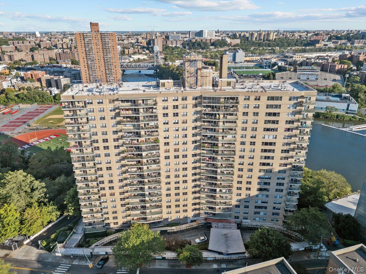 2500 Johnson Avenue Avenue N, Unit 2NP photo 7