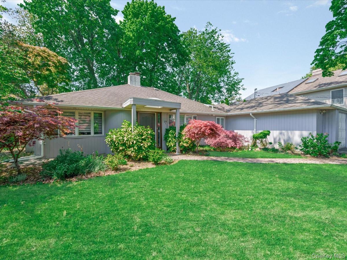 19 Ridge Drive E – For Sale