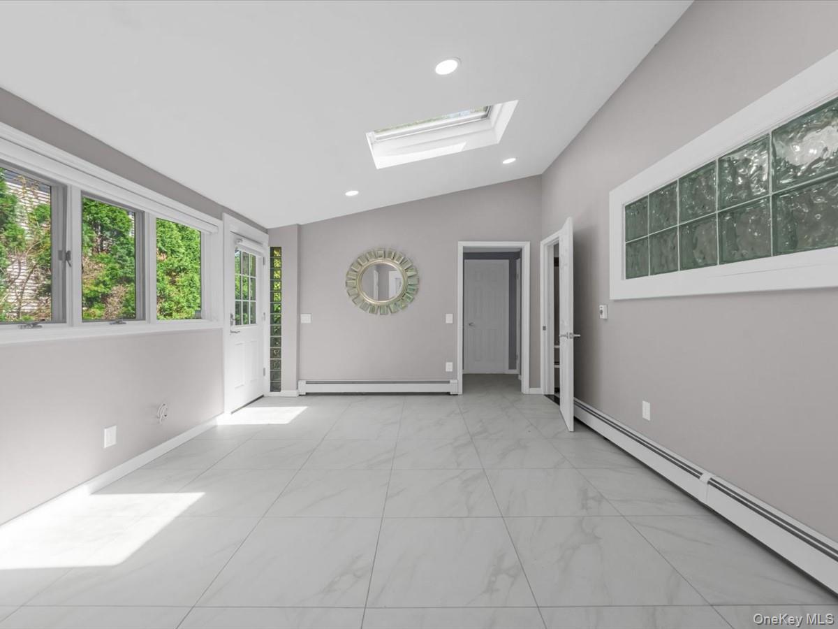 19 Ridge Drive E – For Sale photo 14