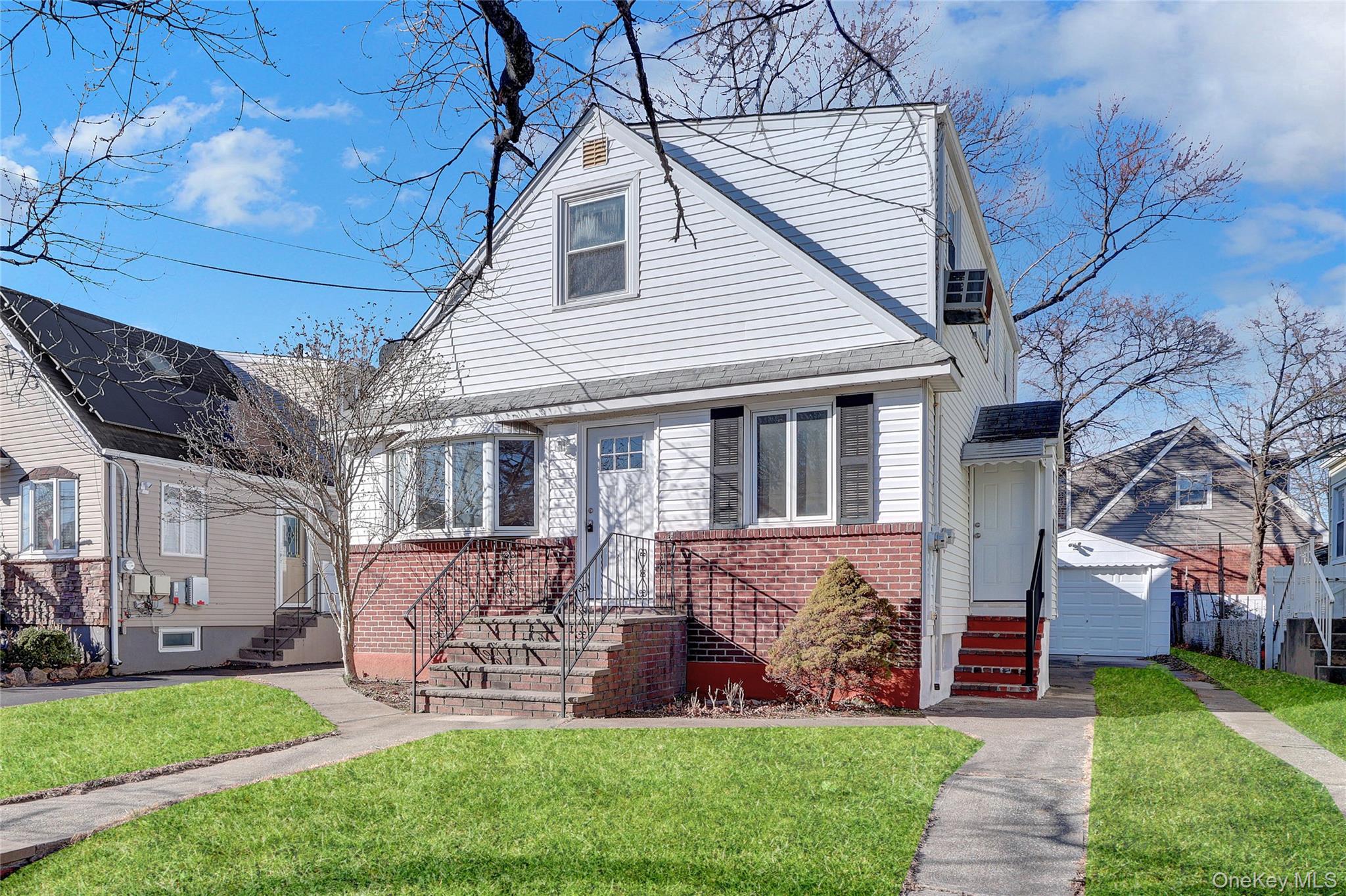 140 Arlington Avenue – For Sale photo 2