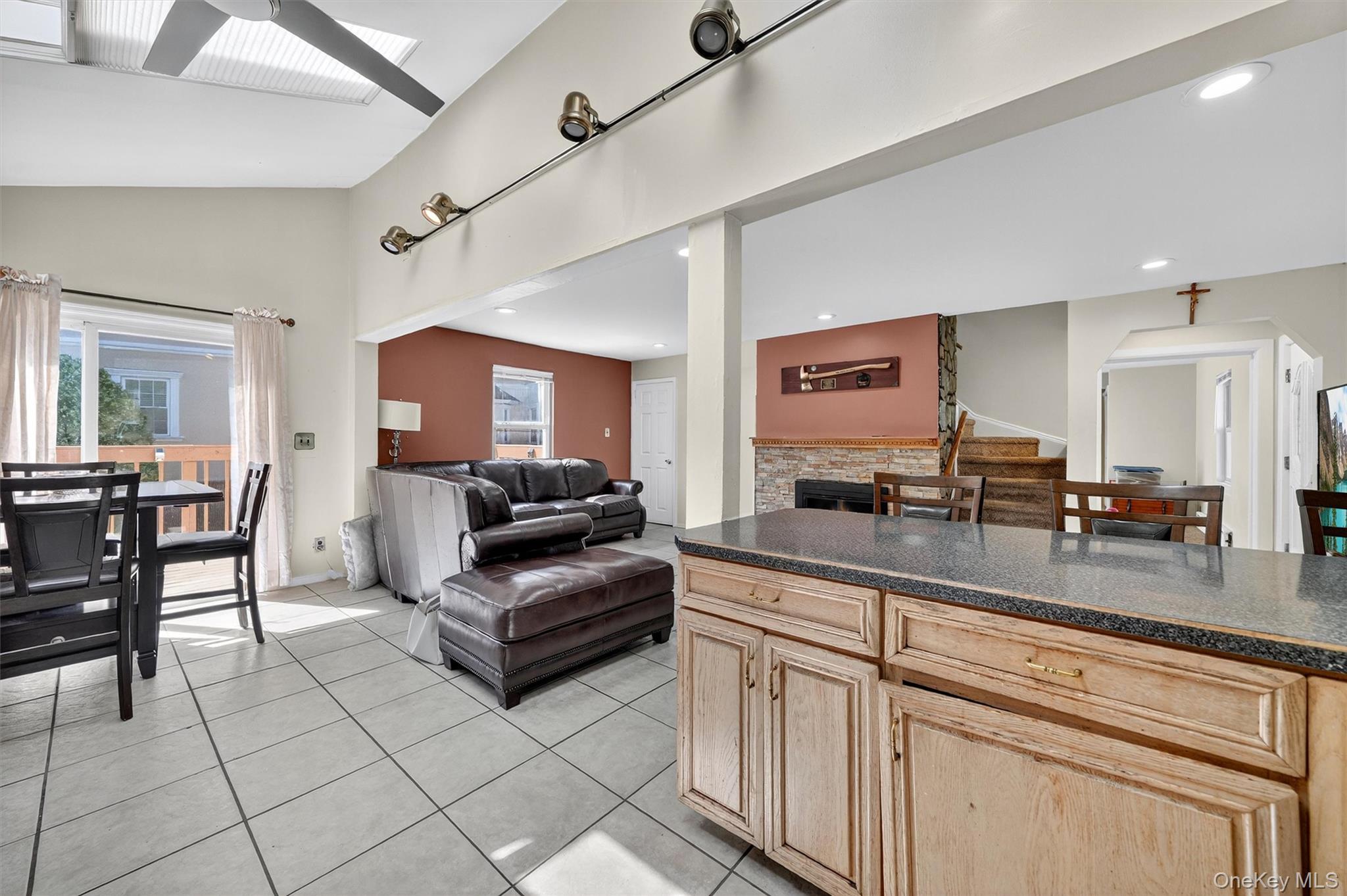 3384 Country Club Road – For Sale photo 14