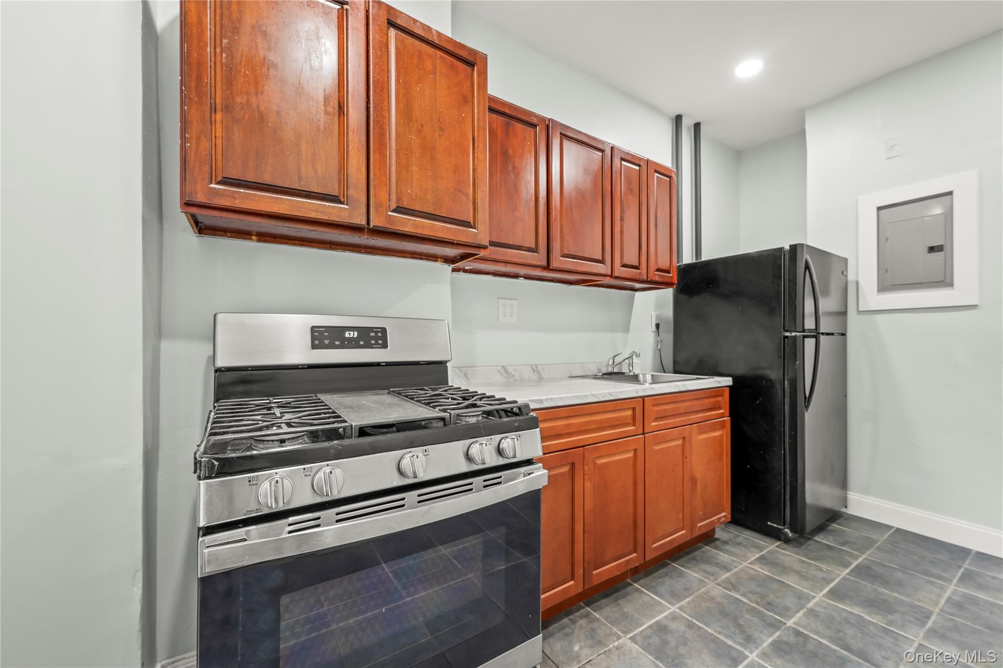 2023 Hughes Avenue – For Sale photo 7