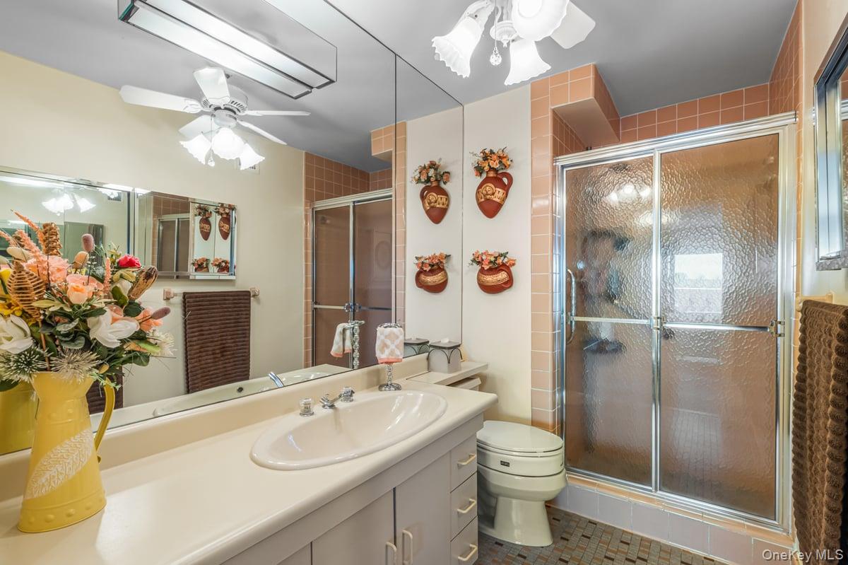 166-25 Powells Cove Boulevard, Unit 9E photo 27