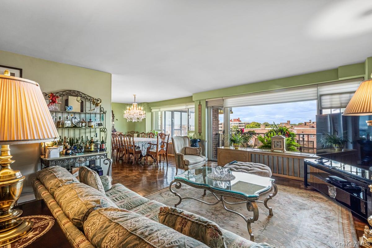 166-25 Powells Cove Boulevard, Unit 9E photo 9