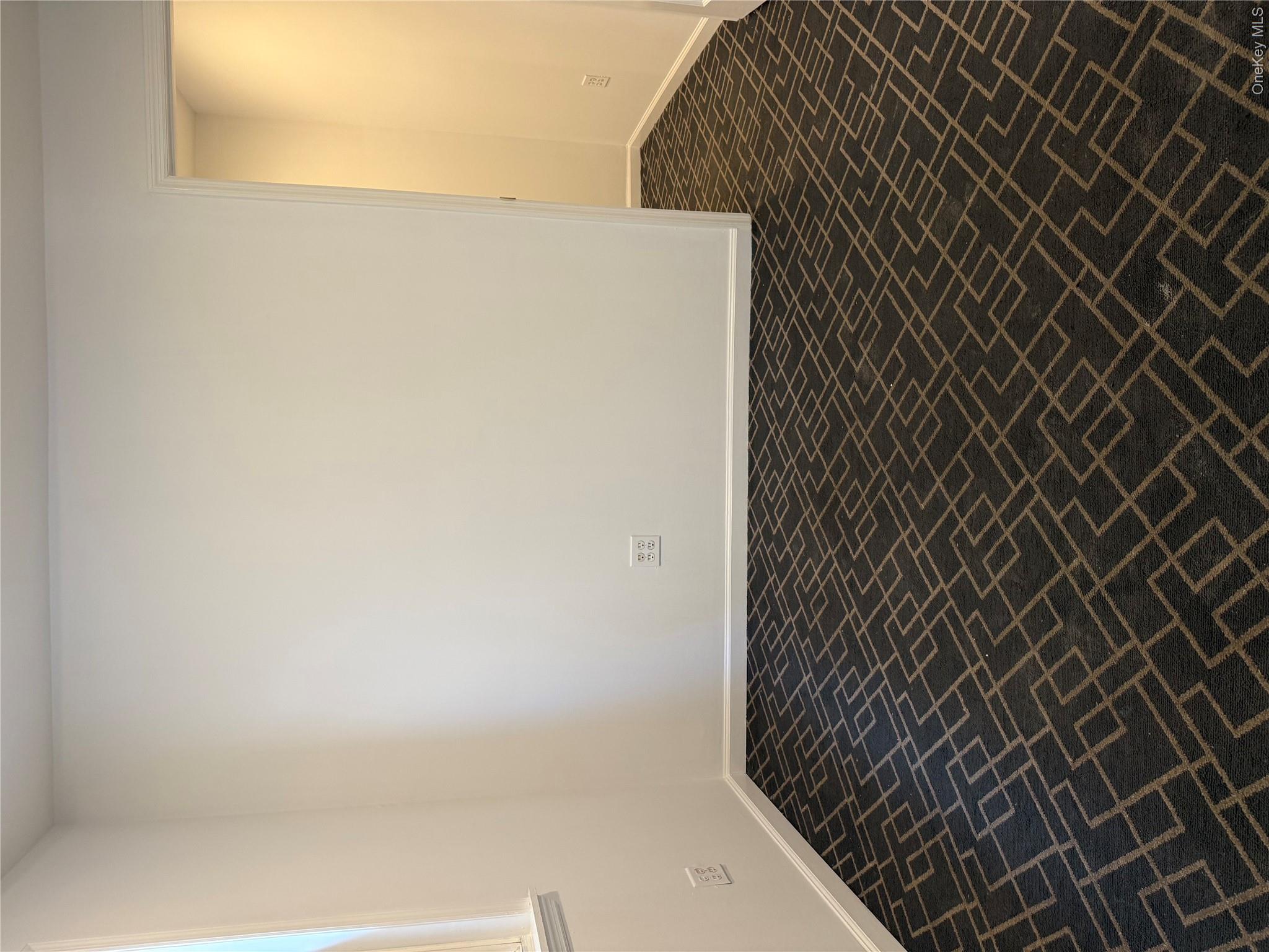 60 MAIN Street, Unit 8 photo 3