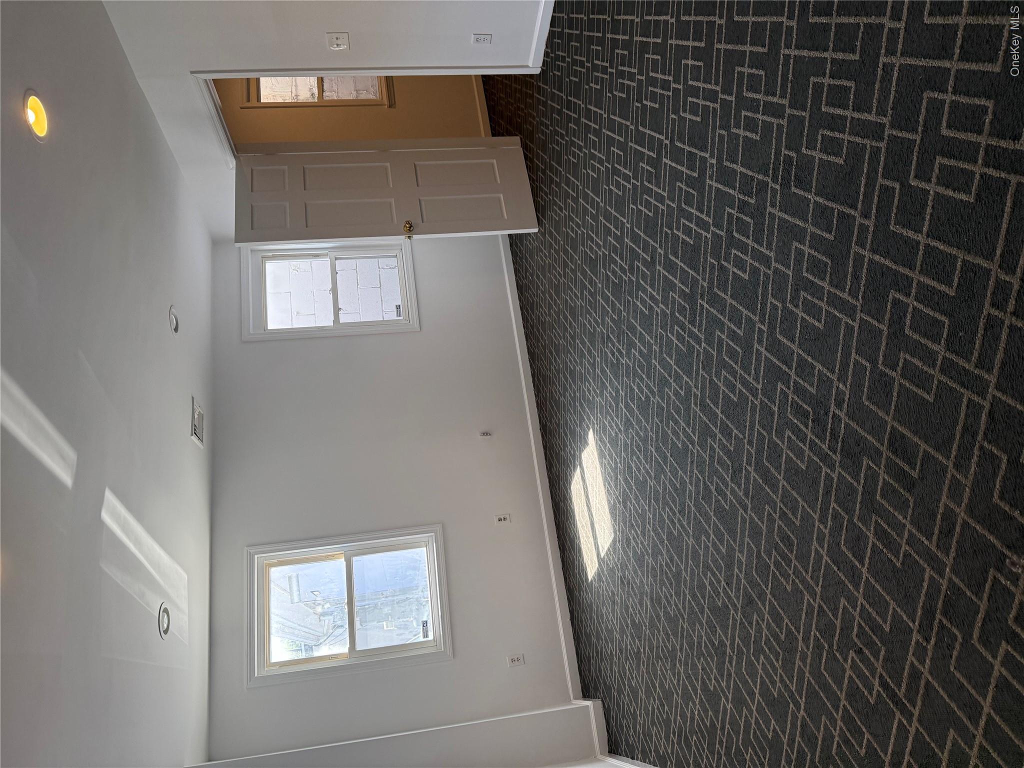 60 MAIN Street, Unit 8