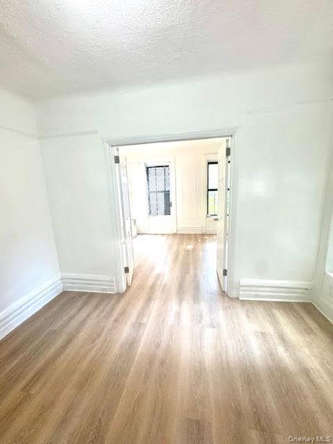 30 Macombs Place, Unit 24 photo 2