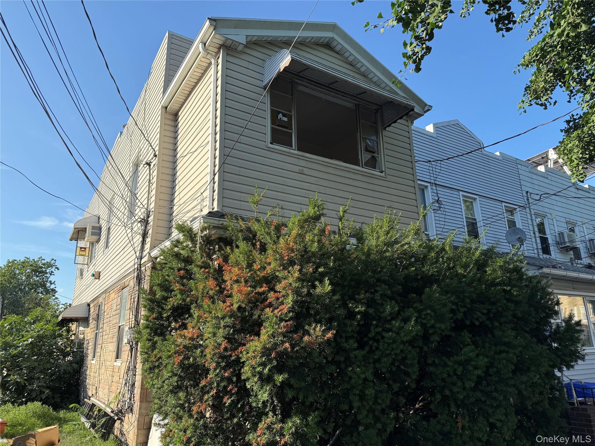 78-01 95th Avenue Avenue – For Sale