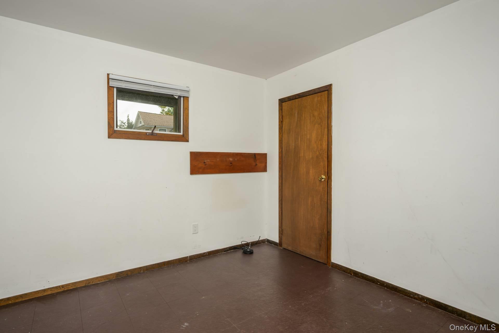 83 Foster Avenue – For Rent photo 12