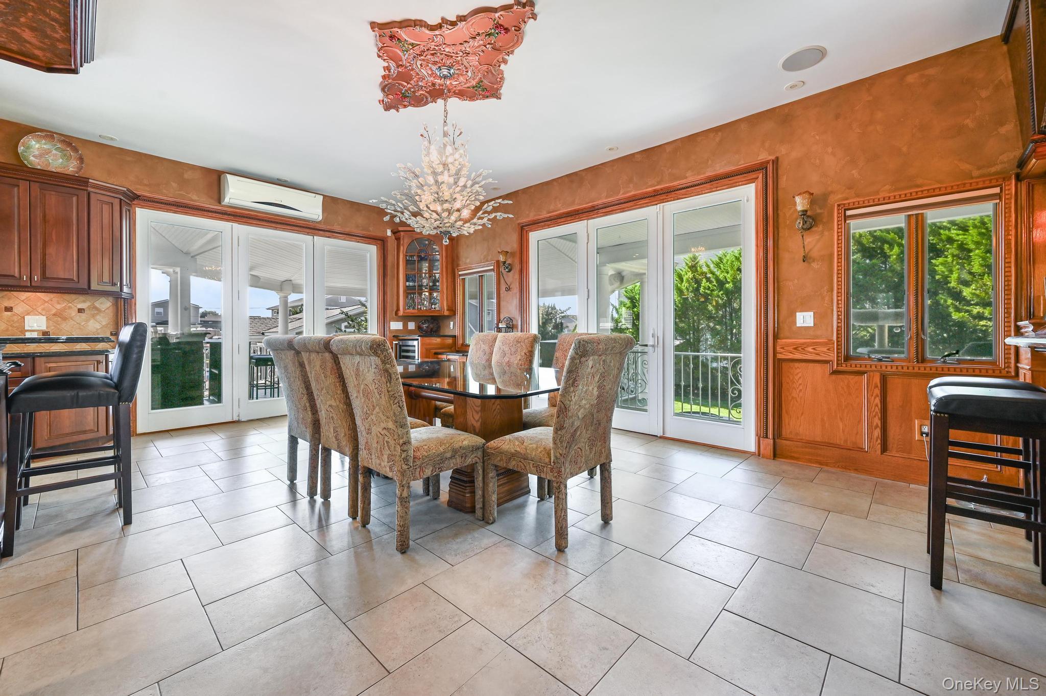 3664 Somerset Drive – For Sale photo 11