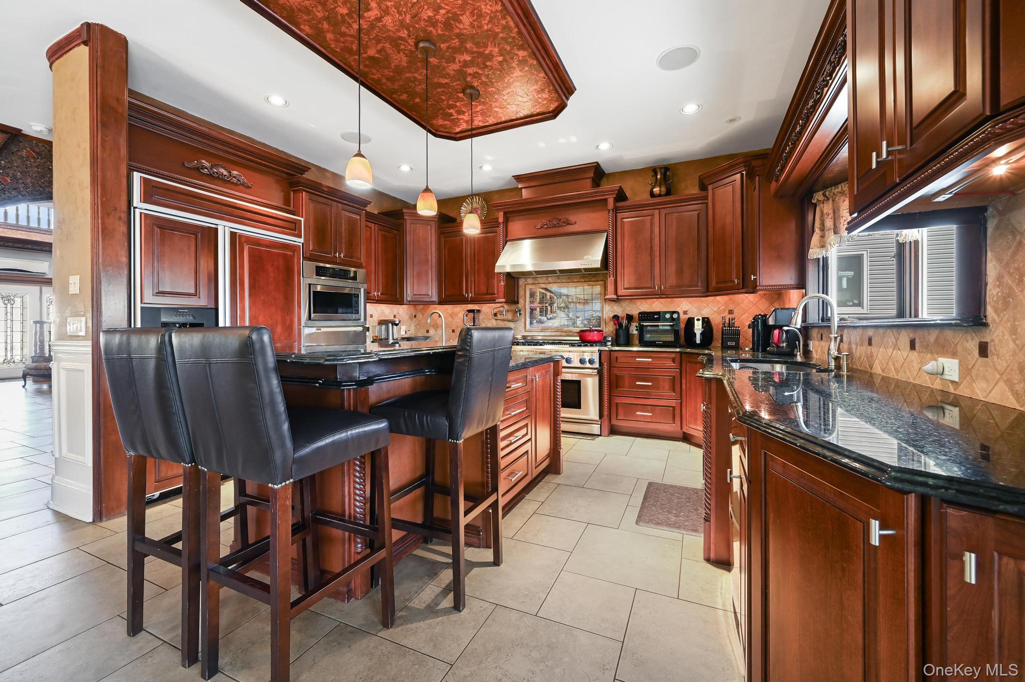 3664 Somerset Drive – For Sale photo 8