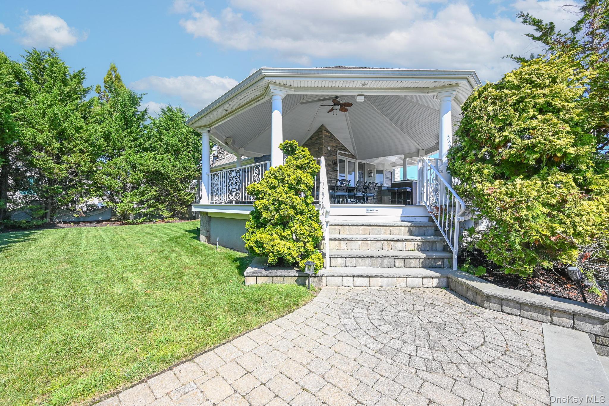 3664 Somerset Drive – For Sale photo 25
