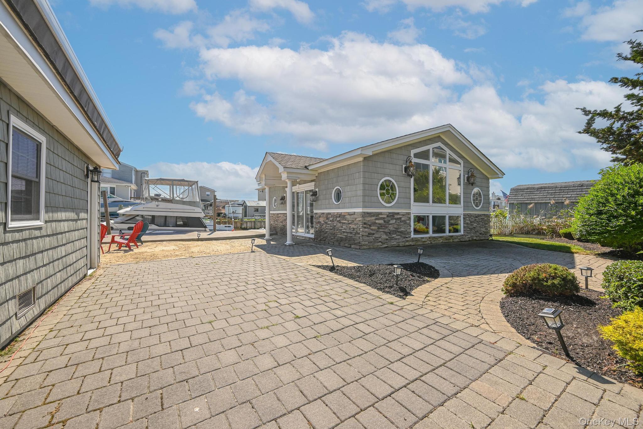 3664 Somerset Drive – For Sale photo 31