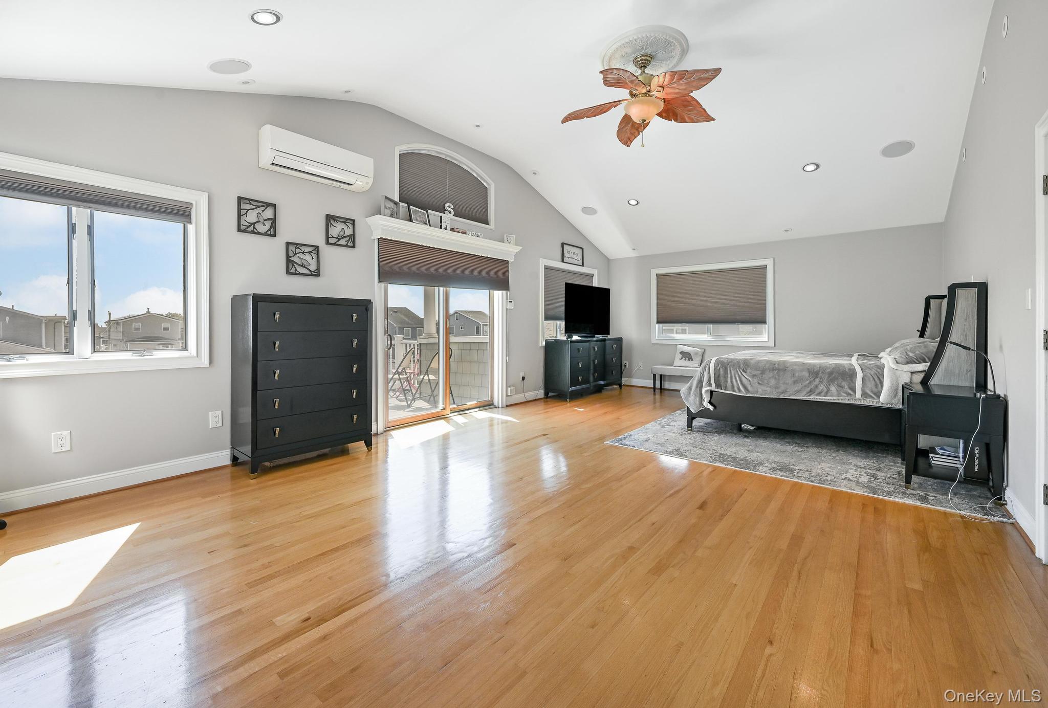3664 Somerset Drive – For Sale photo 15