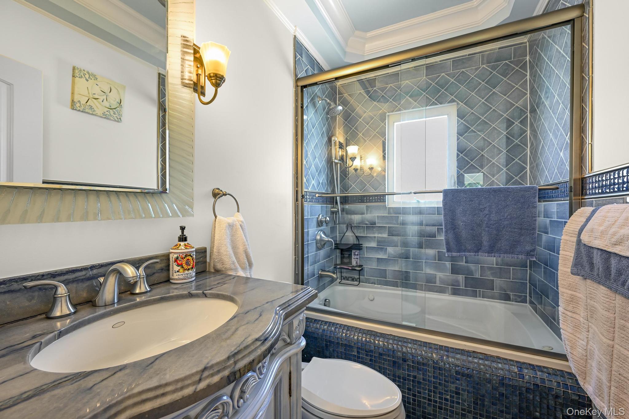 3664 Somerset Drive – For Sale photo 13