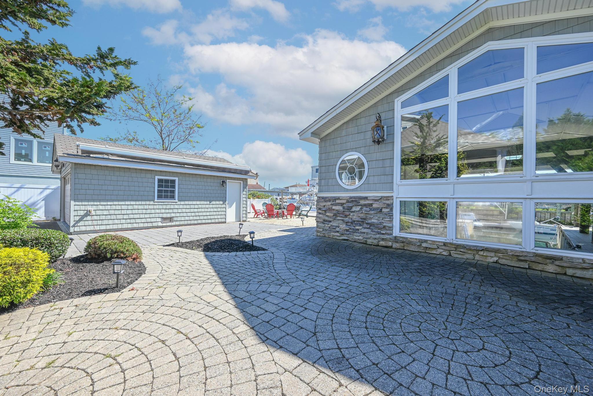 3664 Somerset Drive – For Sale photo 26