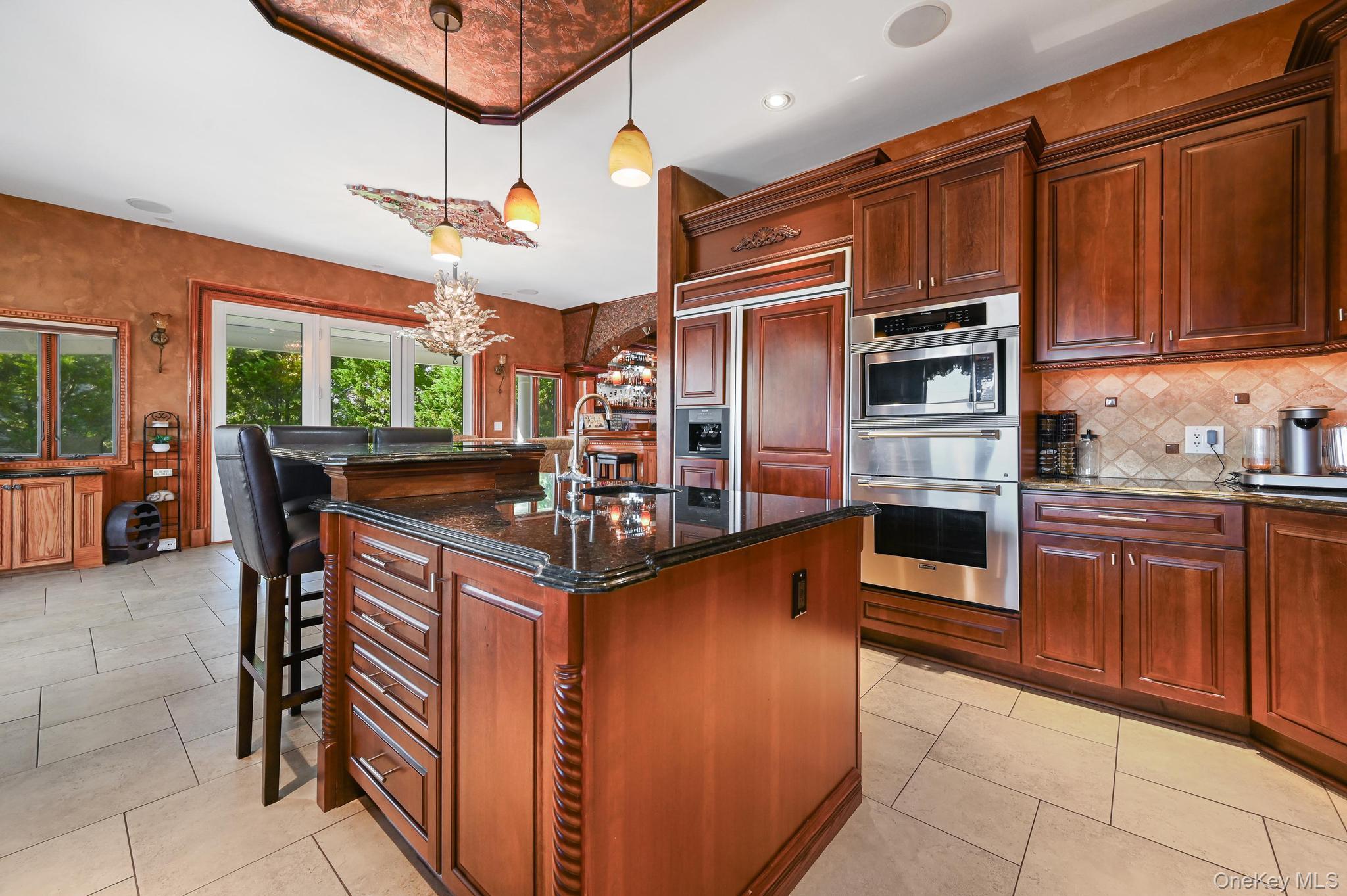 3664 Somerset Drive – For Sale photo 9