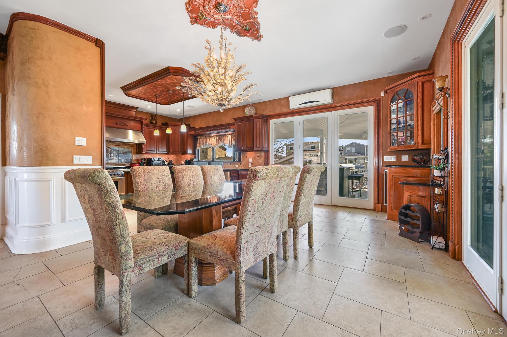 3664 Somerset Drive – For Sale photo 12
