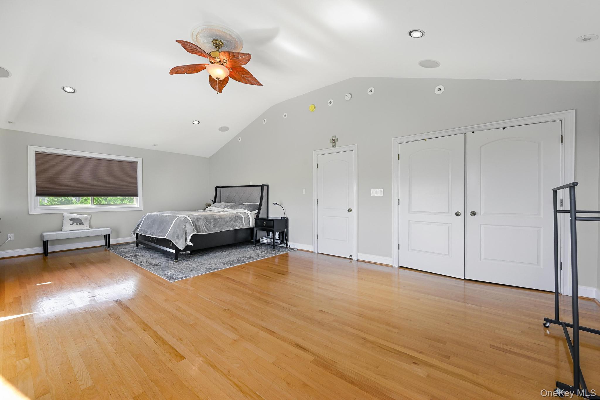 3664 Somerset Drive – For Sale photo 16