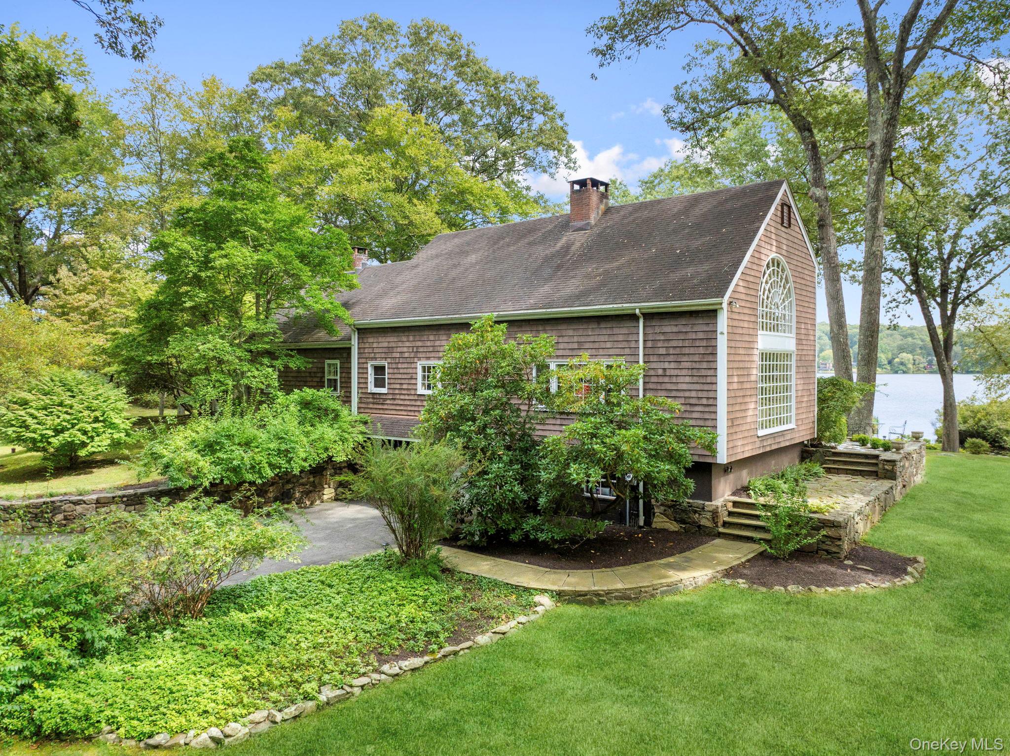 93 Cross Pond Road – For Sale photo 3