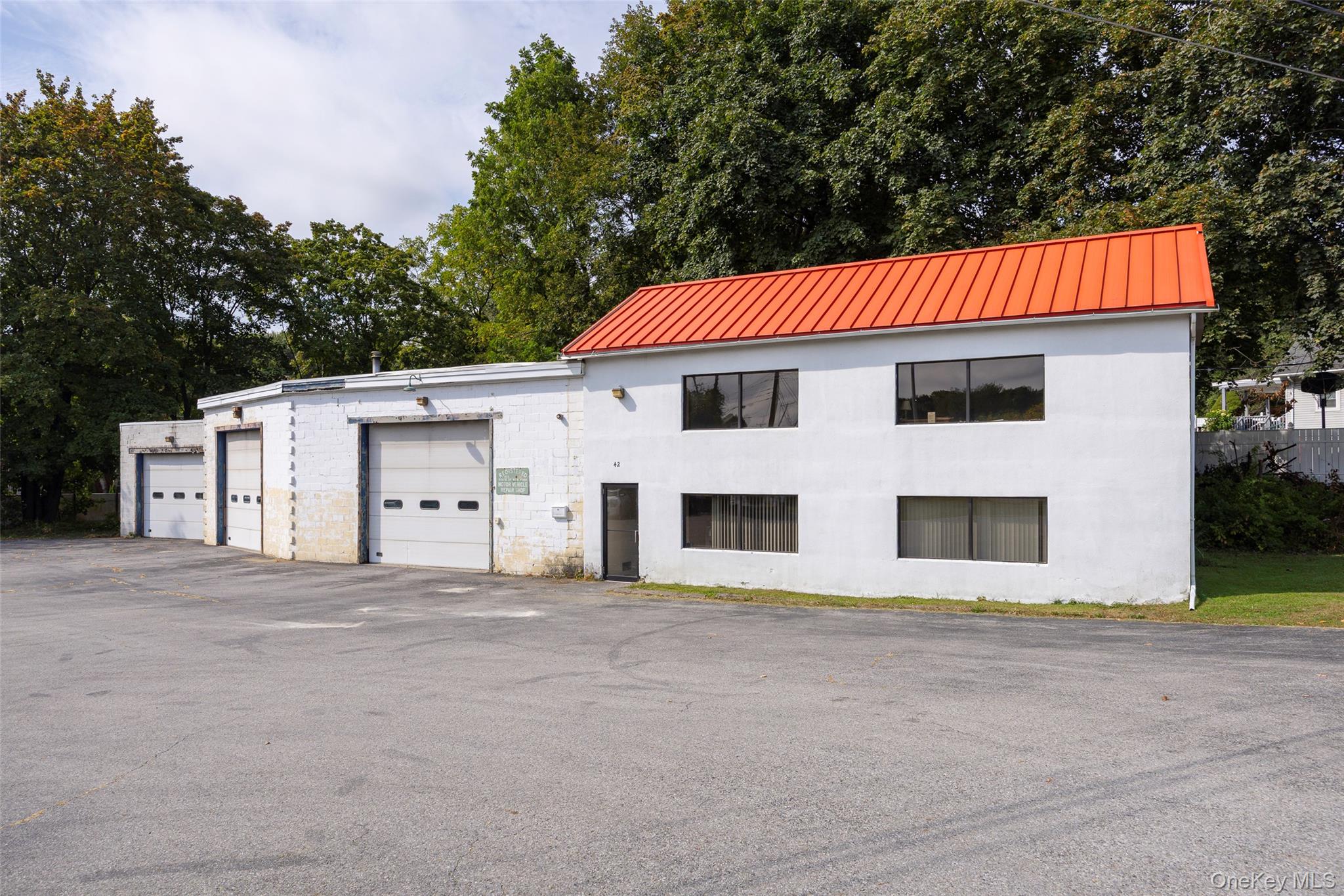 44 Manchester Road – For Sale