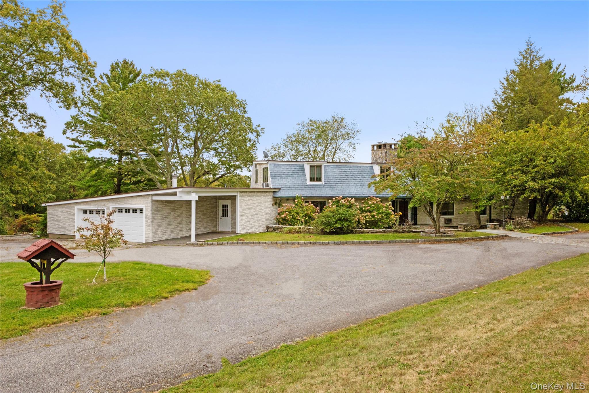 898 Gipsy Trail Road – For Sale photo 2