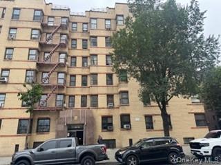 860 Grand Concourse Ave, Unit 4I photo 2