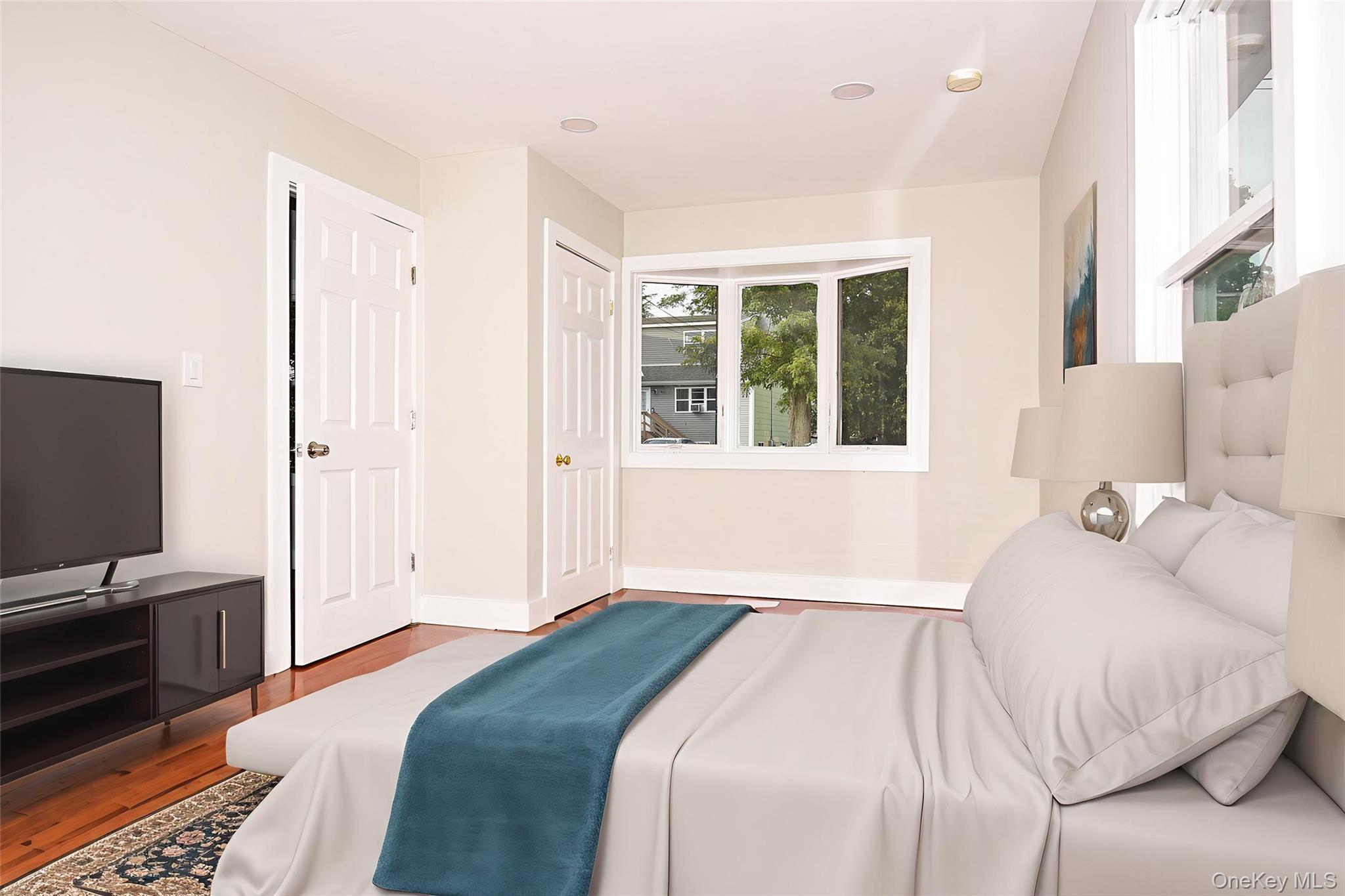 95 E Pulaski Road – For Sale photo 6