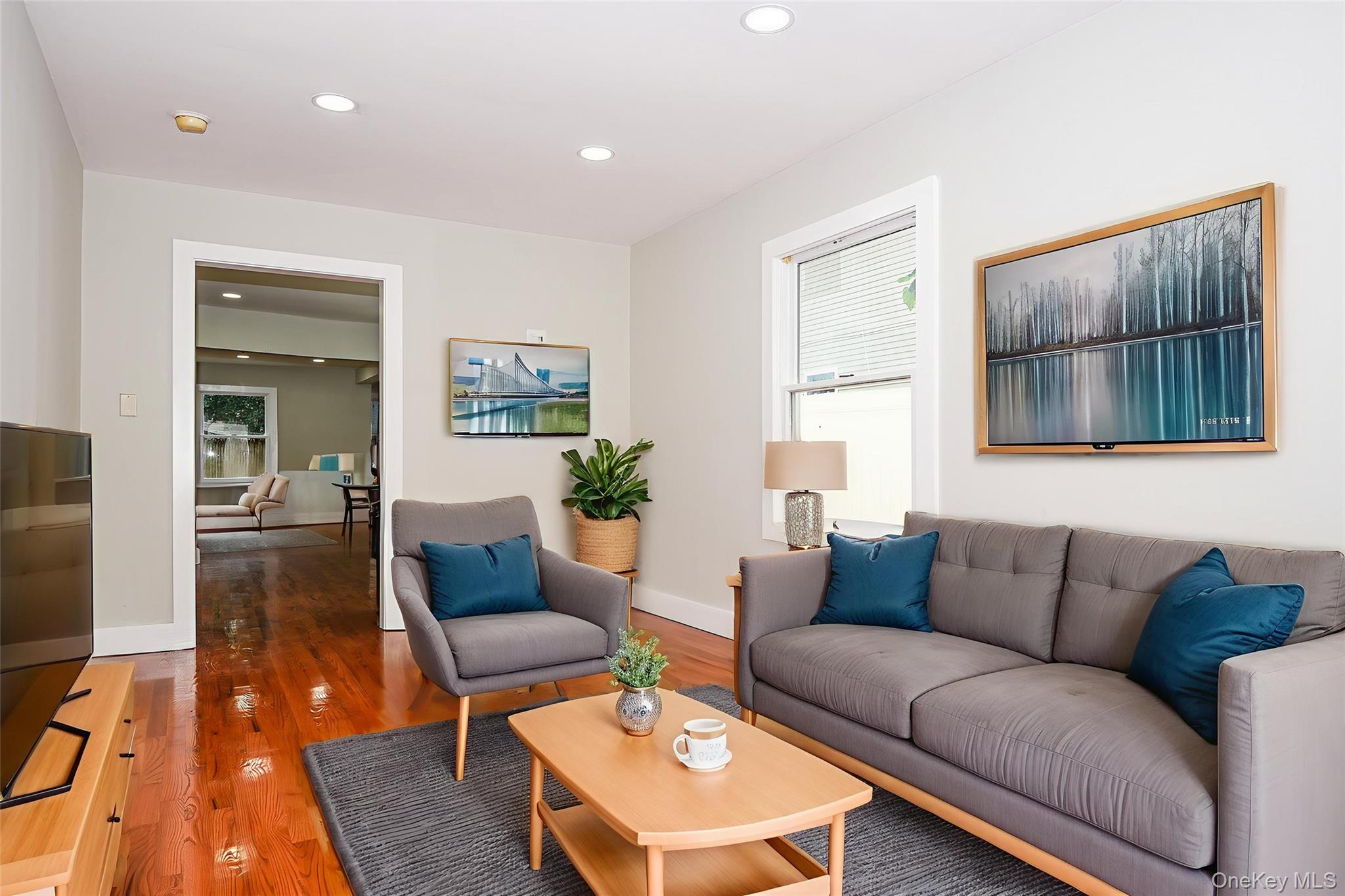 95 E Pulaski Road – For Sale photo 5