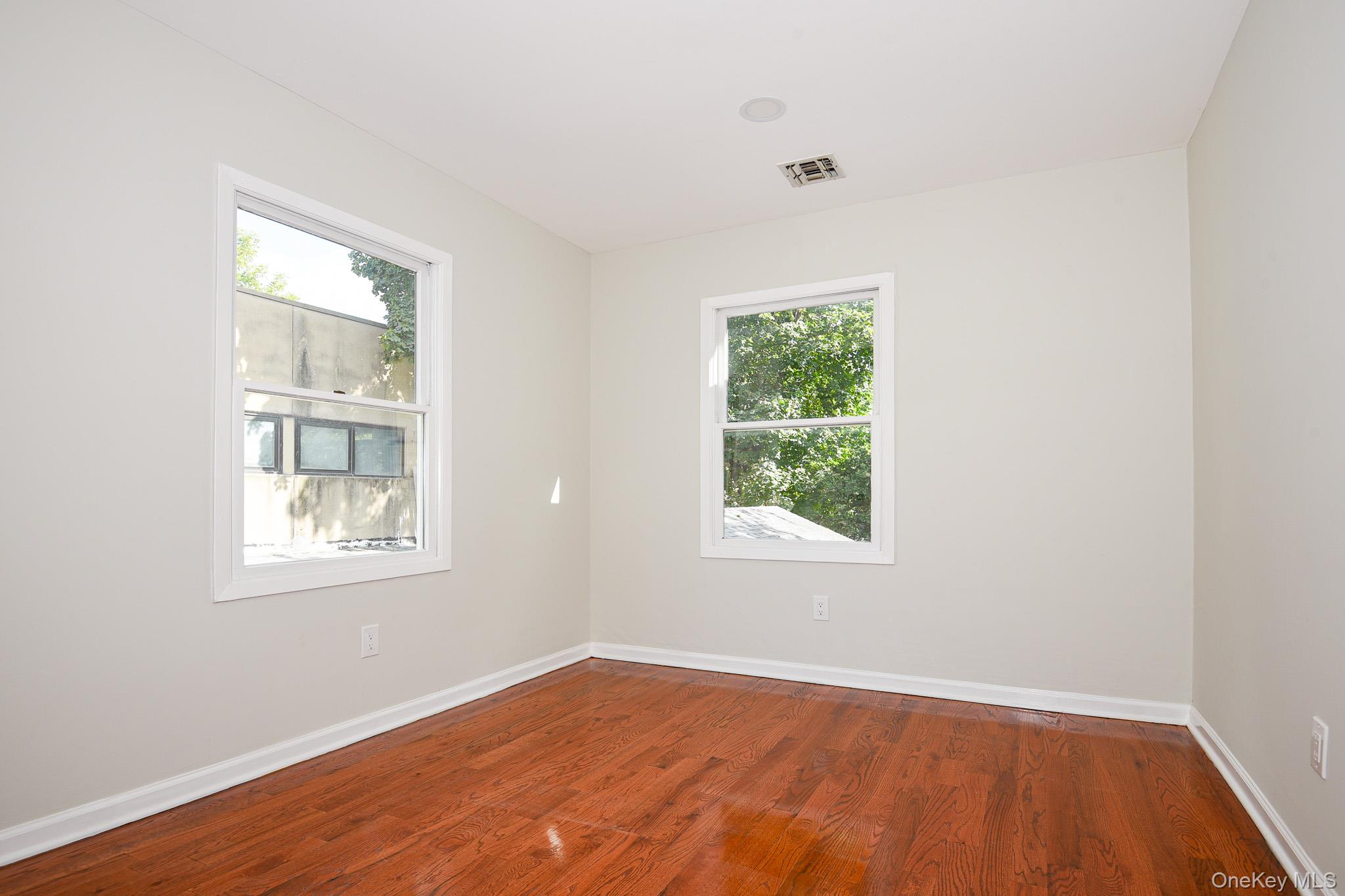 95 E Pulaski Road – For Sale photo 35