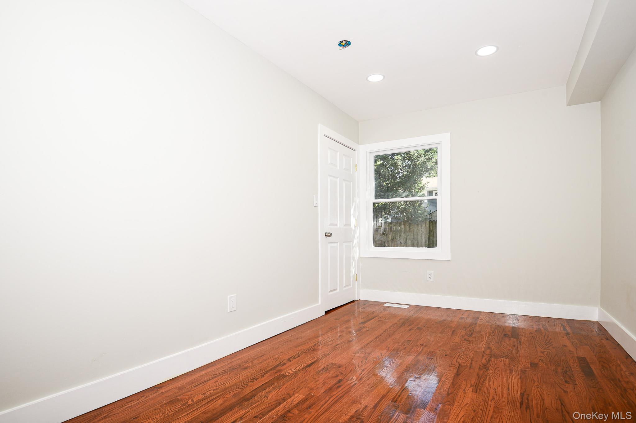 95 E Pulaski Road – For Sale photo 37