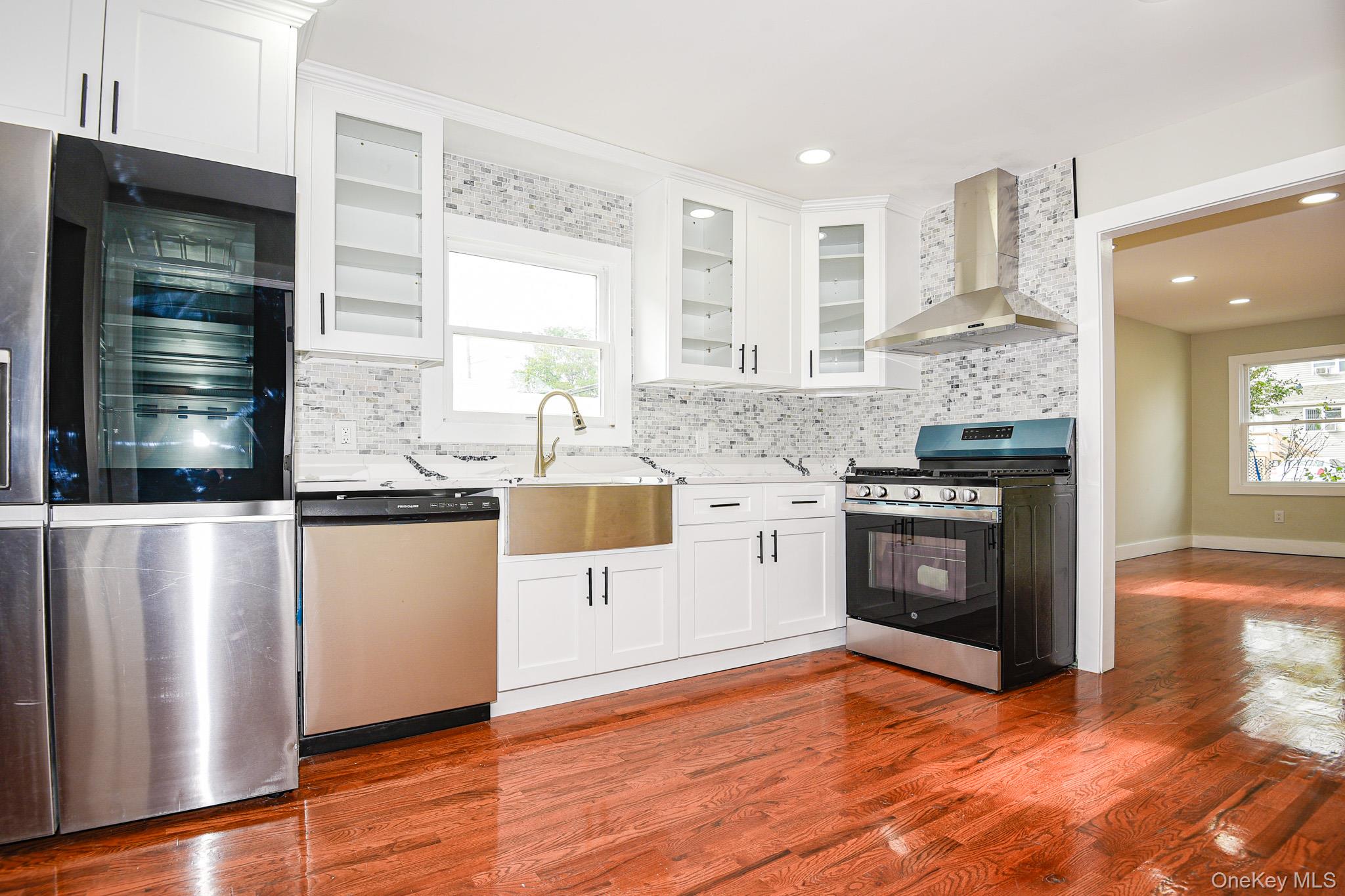 95 E Pulaski Road – For Sale photo 24