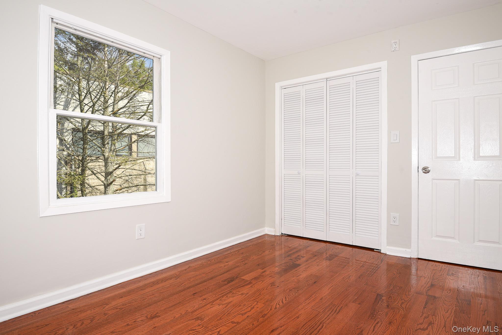 95 E Pulaski Road – For Sale photo 34