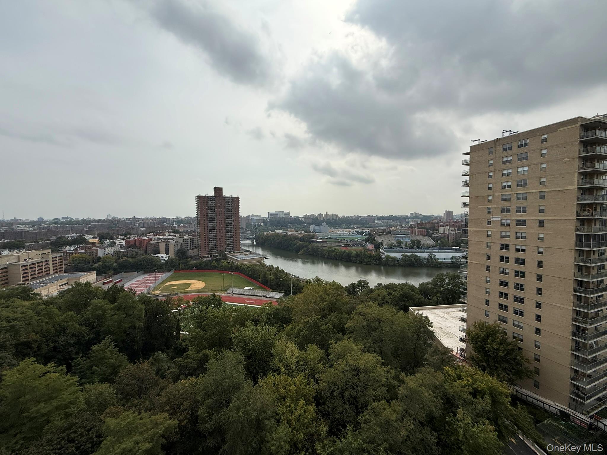 555 Kappock Street, Unit 11P photo 8