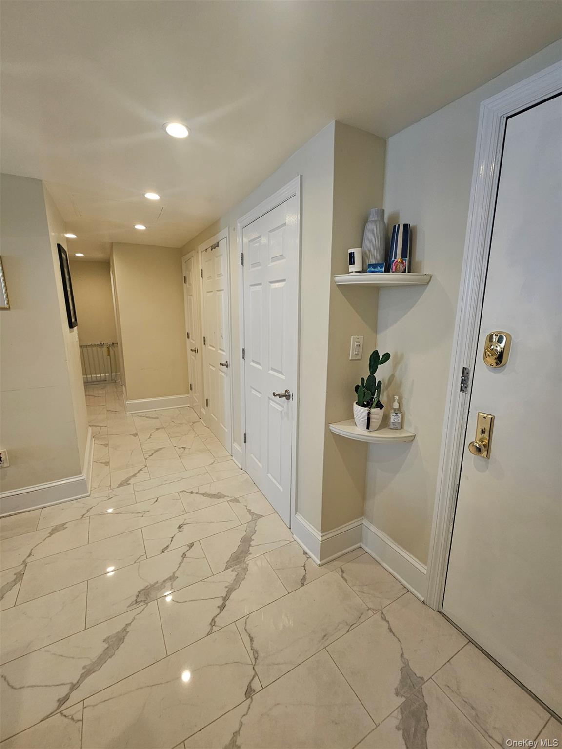 250 North Broadway, Unit LB2 photo 2