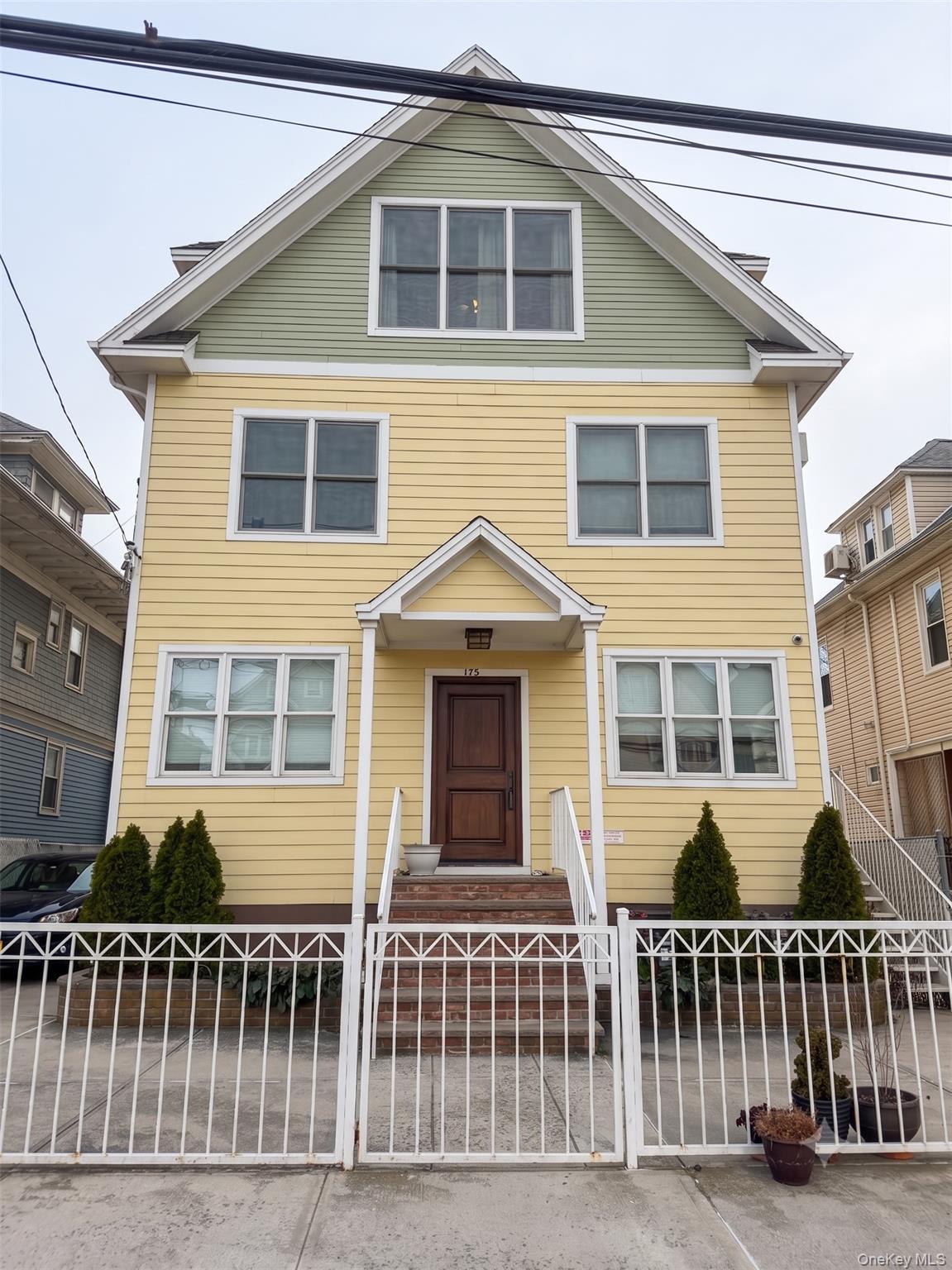 175 Beach 113th Street – For Sale